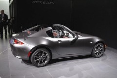 [VIDEO] Mazda MX-5 Miata RF 2017 có thể đặt trước với giá 33.850 $