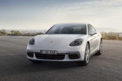 Panamera hybrid và 911 phiên bản đường đua ra mắt tại Paris
