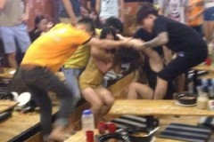 Hai cô gái ‘đại chiến’ dữ dội tại quán mì cay ở Hà Nội gây xôn xao