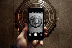 Apple bồi thường hơn 22 triệu USD v&#236; vi phạm bằng s&#225;ng chế