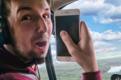 Bất ngờ khi iPhone 7 vẫn sống sót khi thả rơi từ trực thăng