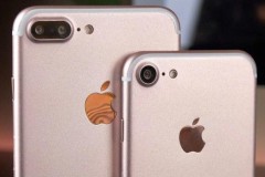 Bu&#244;n l&#226;̣u hàng trăm iPhone 7/ 7 Plus qua mặt hải quan