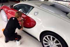 Chuyên gia Nhật “tút” lại Bugatti Veyron của Minh “nhựa” trước khi bán