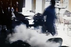 Con số 7 tử thần của Samsung lại lên tiếng, Galaxy S7 bốc cháy dữ dội