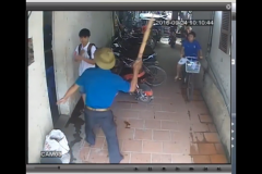 Cộng đồng mạng phản đối với cách hành xử của người cha khi gặp con đi chơi điện tử