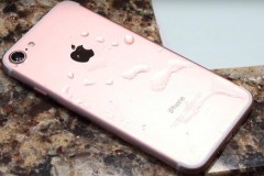 Gi&#225; iPhone 7 lao dốc về ngang bằng với gi&#225; ch&#237;nh h&#227;ng