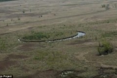 Hòn đảo tròn nghi là căn cứ của người ngoài hành tinh