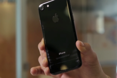 iPhone 7 Jet Black độc, hiếm nhưng rất dễ xước