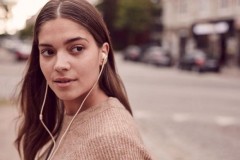 Libratone ra mắt tai nghe Q Adapt đầu tiên: dùng giắc Lightning và chống ồn