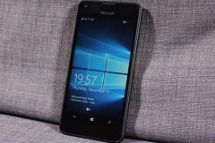 Lumia 550 giảm gi&#225; xuống c&#242;n dưới 2 triệu