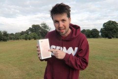 Ném iPhone 7 Plus từ... trực thăng và cái kết không ngờ