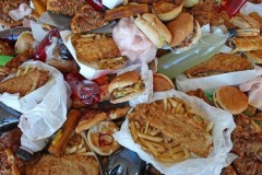 Những bữa ăn khiến loài người đang "chết dần chết mòn"