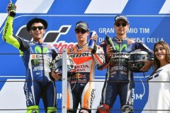 Pedrosa hạ gục Valentino Rossi trên đất Ý sau màn "săn đuổi" gay cấn