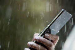 Phụ kiện chống nước cho điện thoại mua ở đ&#226;u? Gi&#225; bao nhi&#234;u?