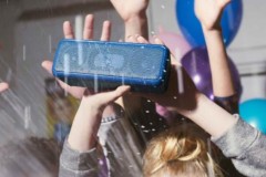 Top loa Bluetooth gi&#225; tốt, s&#224;nh điệu c&#243; khả năng chống nước