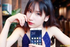 Trên tay LeEco Le Pro 3: hoàn thiện từ 98% kim loại, mỏng 7.5mm, không cổng tai nghe 3.5mm