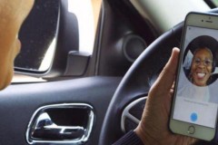 Uber y&#234;u cầu t&#224;i xế chụp ảnh "tự sướng" trước mỗi chuyến đi