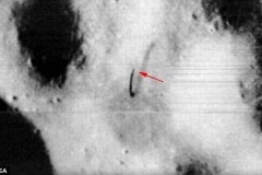 Vật thể giống ăng-ten cao 5.000m trên Mặt Trăng