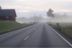 Video: Những mẹo lái xe trong sương mù để giữ an toàn cho bản thân