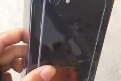 Xuất hiện hình ảnh đập hộp iPhone 7 khi máy còn chưa lên kệ