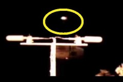 Video: Chớp sáng nghi phi thuyền người ngoài hành tinh gần trạm ISS