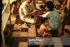 Việt Nam năm 1980 trong ảnh của Dirck Halstead