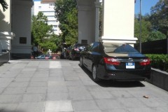 Các Thứ trưởng Tài chính đi làm bằng xe gì