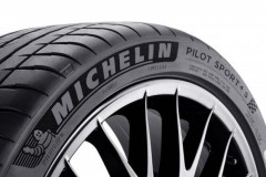 Lốp Michelin Pilot Sport 4 S - sự lựa chọn hoàn hảo cho xe hiệu suất cao