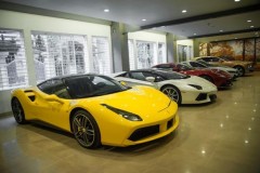 Showroom toàn siêu xe tại Hà Nội