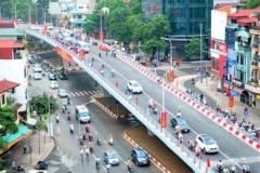 "Đóng" cầu vượt Láng Hạ vào ban đêm để gia cố, sửa chữa