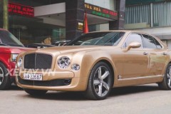 Thanh Hóa: Tóm gọn Bentley Mulsanne Speed 2016 màu "lạ" trên phố
