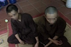 Sư thầy ở Thái Nguyên dắt 3 cô gái về chùa đánh bài ăn tiền qua đêm