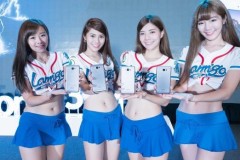 3 smartphone thương hiệu lớn c&#243; pin khủng, gi&#225; dưới 5 triệu