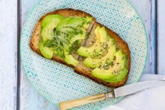 5 thực phẩm giúp giảm cholesterol tự nhiên