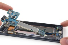 B&#234;n trong Note 7 kh&#243; sửa, vẫn d&#249;ng tản nhiệt chất lỏng