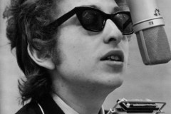 Ca sĩ, nhạc sĩ Bob Dylan giành giải Nobel Văn học 2016
