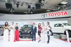 Clip ngày đầu VMS 2016: xe mới đua nhau ra mắt