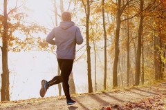 Cơ thể con người thay đổi như thế nào vào mùa thu?