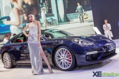 Dàn chân dài PL Model lộng lẫy với xe thể thao Porsche