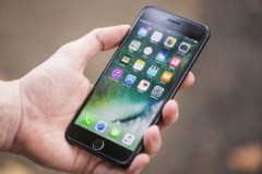 iPhone âm thầm theo dõi người dùng?
