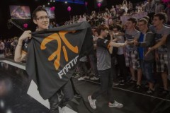 [LMHT] Sao Vàng “treo chuột”