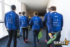 [LMHT] Zven: “Thật buồn khi làm trò cười cho người hâm mộ nhưng nó xứng đáng vào lúc này”