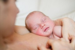 Lợi ích không tưởng từ việc da tiếp da sau sinh