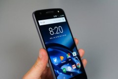 Moto M lộ h&#236;nh ảnh thực tế với khung vỏ kim loại nguy&#234;n khối