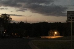 Nhân chứng kể về lần giáp mặt 2 UFO cầu lửa khổng lồ