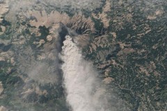 Núi lửa chặn đứng trận động đất lớn xảy ra ở Nhật Bản