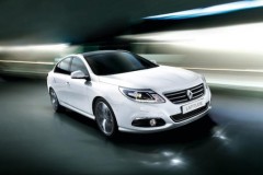 Ôtô Pháp giảm giá cả trăm triệu đồng trong tháng 10