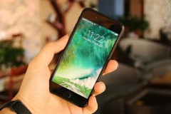 Sharp chi tiền khủng vào việc sản xuất màn hình OLED cho iPhone 8