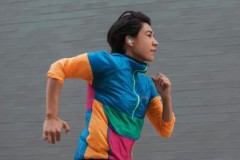 Tai nghe kh&#244;ng d&#226;y cạnh tranh với tai nghe Airpods của Apple