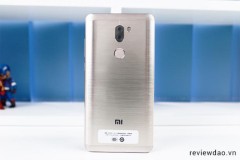 Trên tay Xiaomi Mi 5s Plus bản thương mại về Việt Nam: thiết kế đẹp mắt, cấu hình siêu khủng